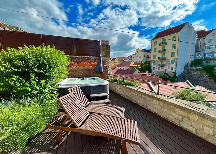 Terrace Apartman Premium Belvaros Jacuzzival